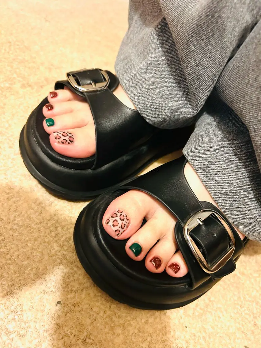 ネイル フットネイル 安藤 Charlotteのネイルデザイン
