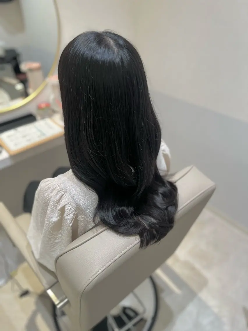 ロング アッシュ アッシュブラック Eleanor枚方店 /梅木雄治のヘアスタイル