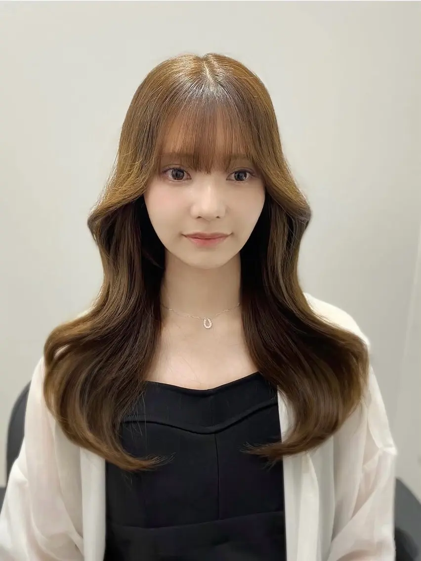 ロング カラー カット ヘアカラー トリートメント YUZU🎀顔まわり ×レイヤーカットのヘアスタイル