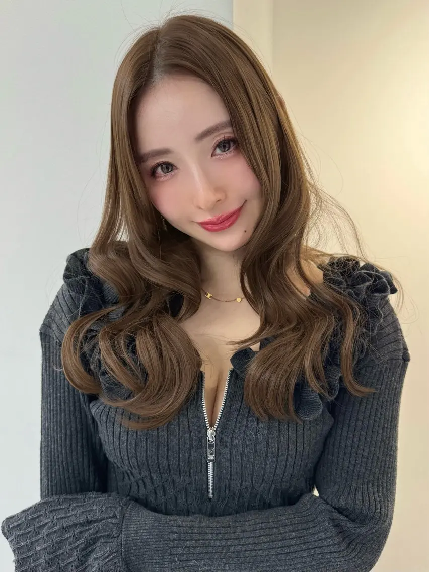 ロング カット ヘアカラー トリートメント ヘアセット Rita/髪質改善 /透明感カラーのヘアスタイル
