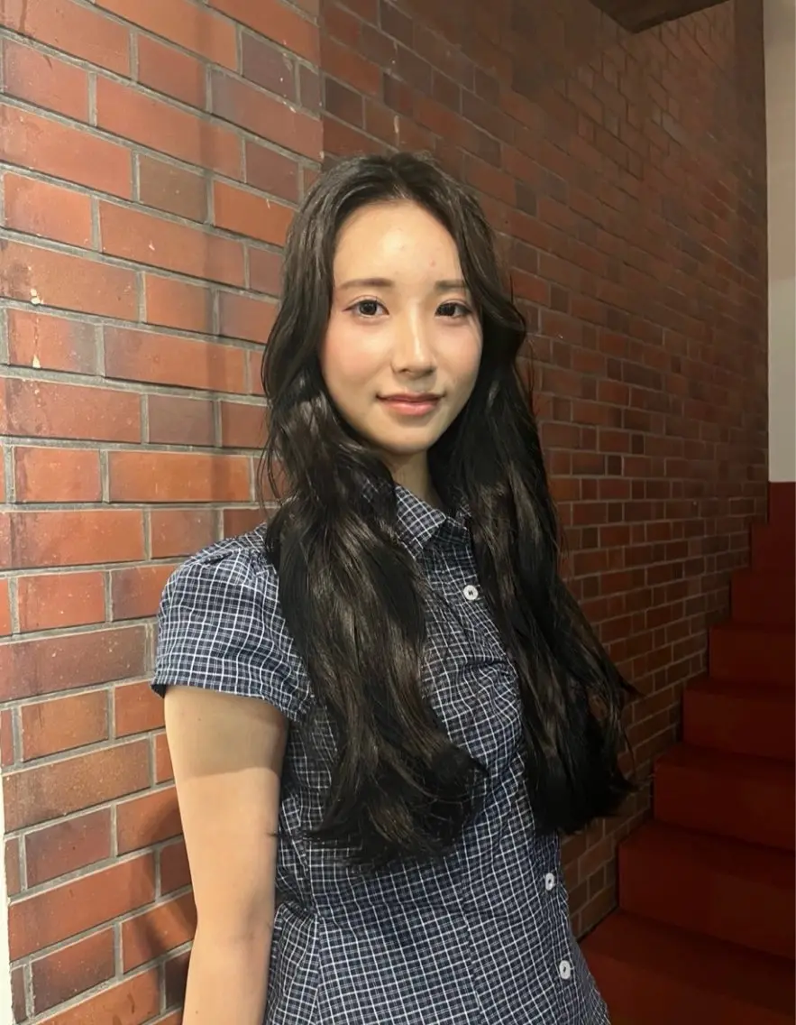 カラー グレージュ オリーブグレージュ オリーブグレー 河村 咲のヘアスタイル