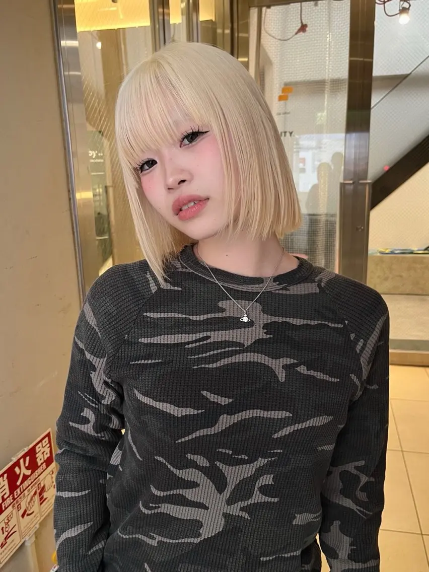 ミディアム 松尾 伊純のヘアスタイル
