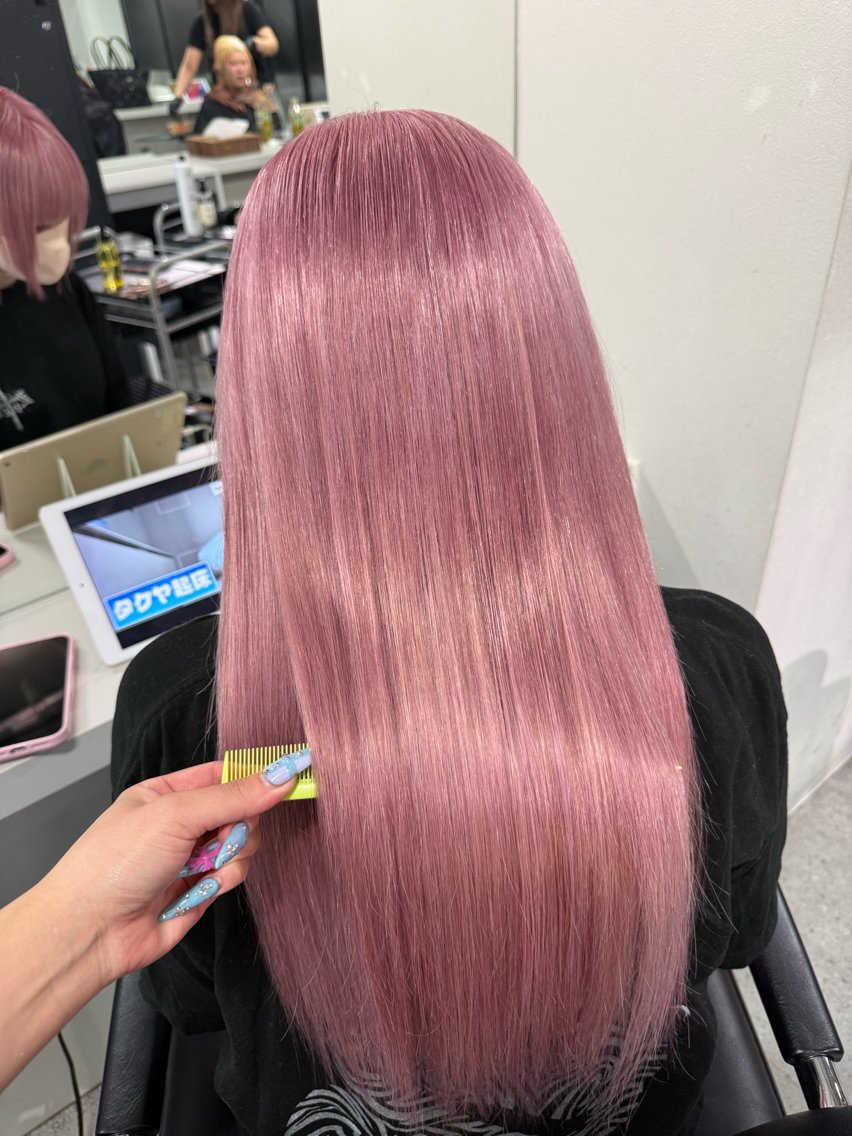 ロング カラー ヘアカラー 🩶ハイトーン × プルエク🩶MIWAのヘアスタイル