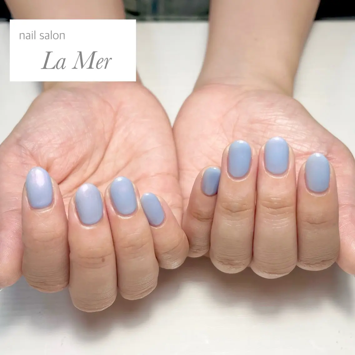 ネイル オーロラネイル ブルー ジェルネイル オフィスネイル ワンカラーネイル ハンドネイル nailsalon La Merのネイルデザイン