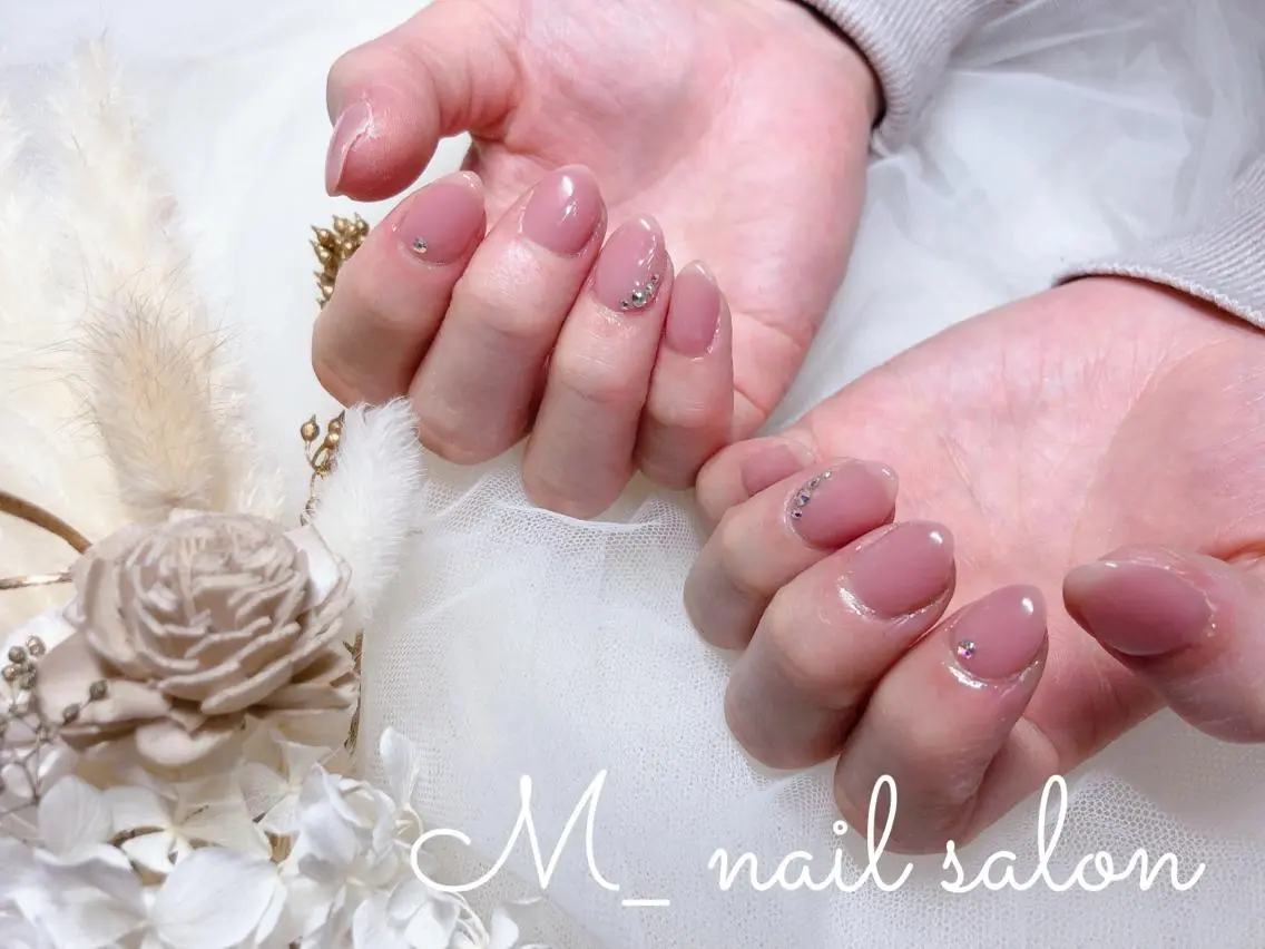 ネイル ワンカラーネイル M_ nail salonのネイルデザイン
