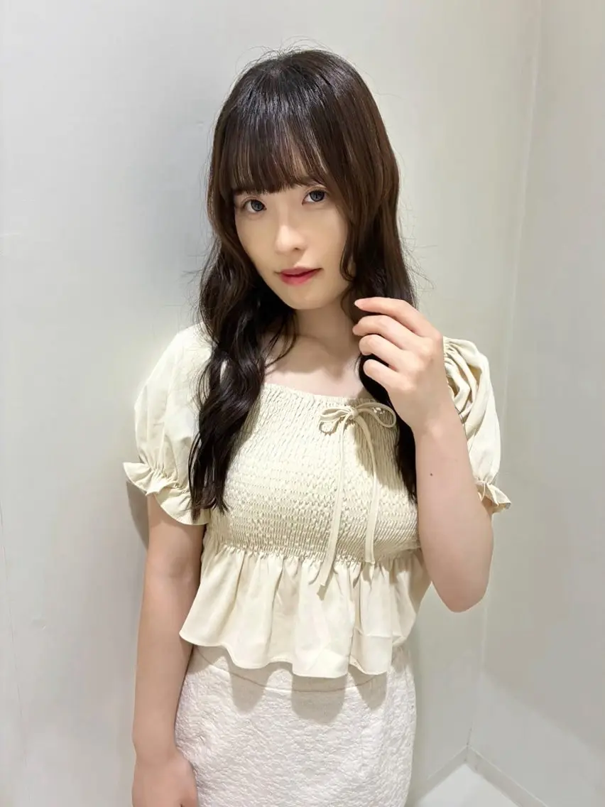ロング カラー 透明感カラー グレージュ VANCOUNCIL 宇美町美容室岡川結奈のヘアスタイル