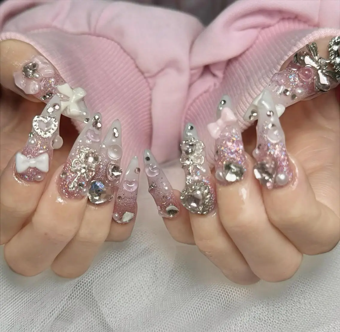 ロング カラー グラデーションカラー 韓国風ヘア ハンドネイル yuna ユナのネイルデザイン