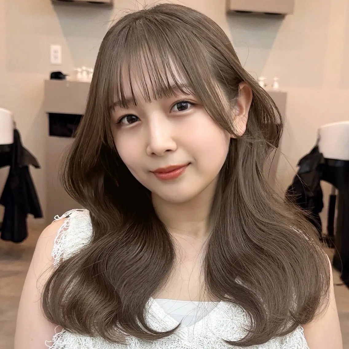 ミディアム 丸山 心 / 艶カラーのヘアスタイル