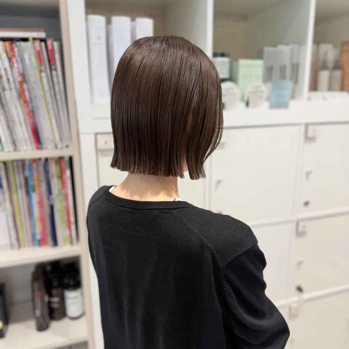 ミディアム 切りっぱなしボブ ボブ カット ヘアカラー トリートメント 会田有紀 /切りっぱなしボブのヘアスタイル