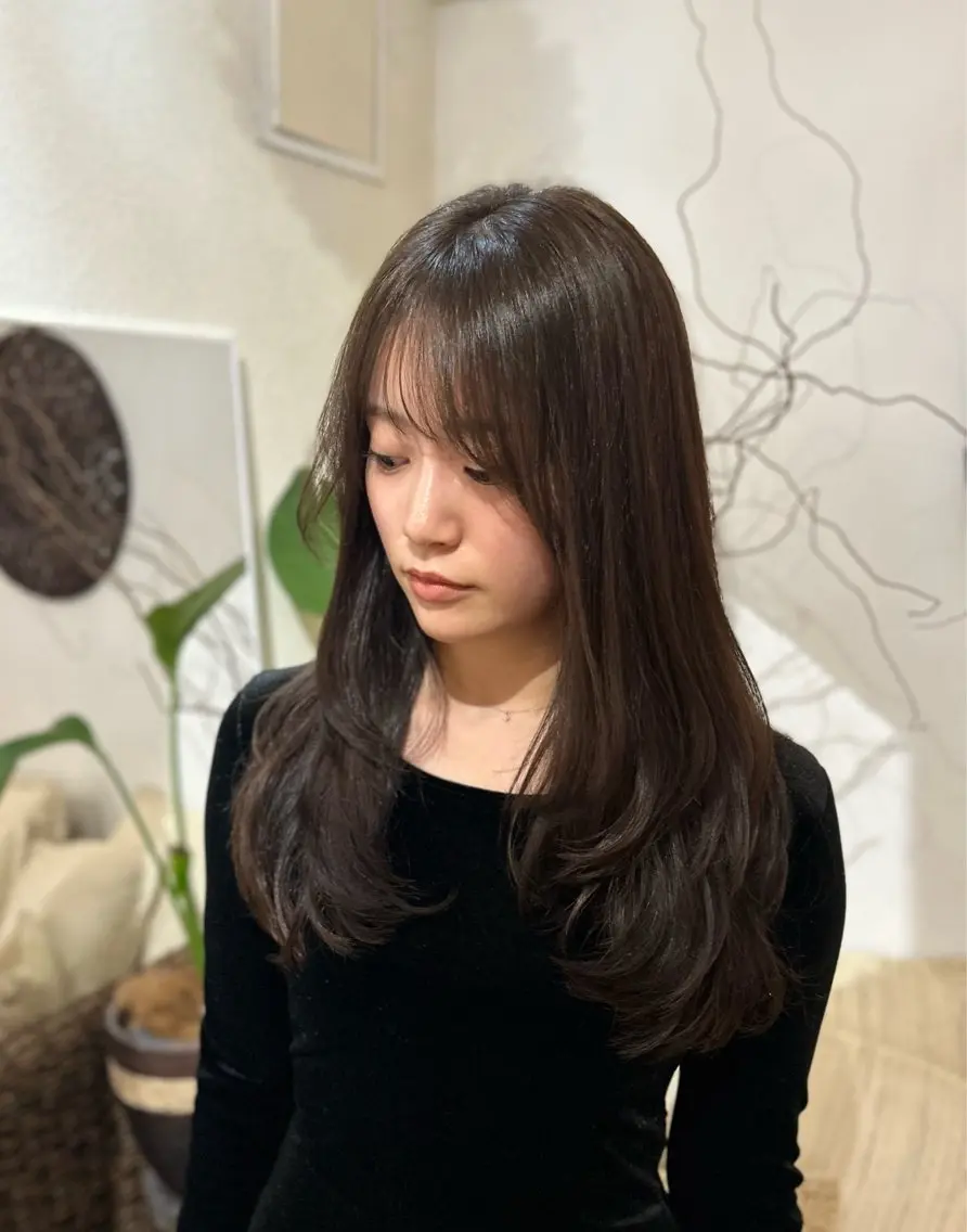 セミロング カラー カット ヘアカラー トリートメント ヘッドスパ putri 川邉 優花のヘアスタイル