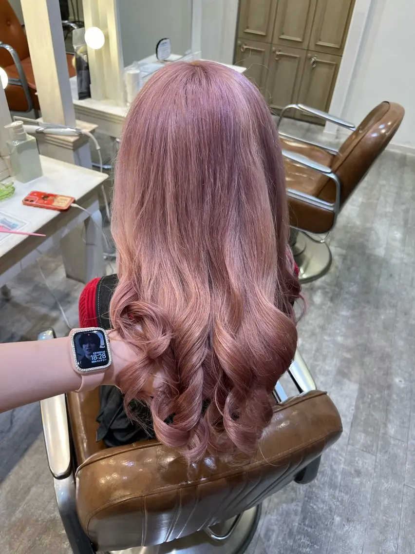 カラー ブリーチ ピンクカラー ヘアカラー エクステ/ヘアメ/ 暖色カラー/amiのヘアスタイル