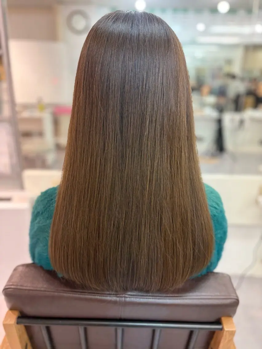 ロング カラー アディクシーカラー 透明感カラー オリーブカラー ヘアカラー 松山 彩香のヘアスタイル
