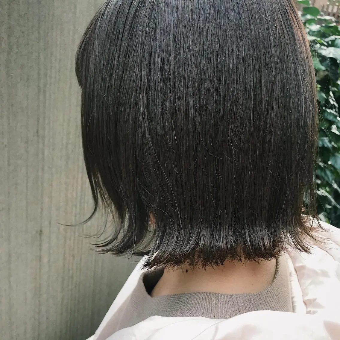 ショート カラー パーマ ヘアアレンジ 黒髪 透明感カラー グレージュ ヘアカラー トリートメント 松田 亮葉のヘアスタイル