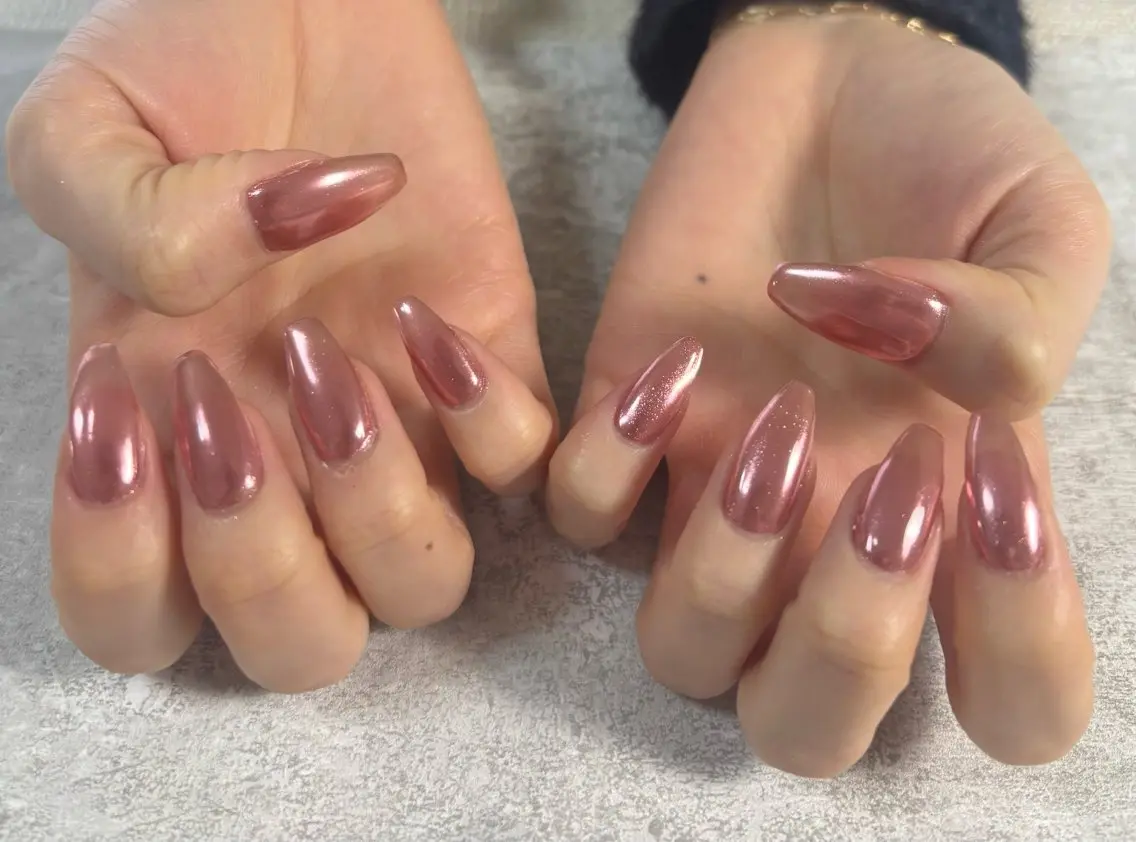 ネイル オーロラネイル フットネイル フレンチネイル ジェルネイル ハート ハンドネイル kiki nail たまプラーザのネイルデザイン