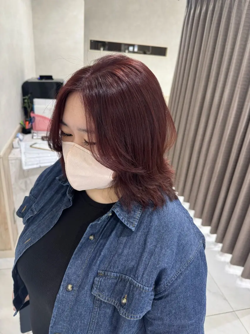 ミディアム カラー ブラウンカラー ピンクカラー ピンクブラウン レイヤーカット グランデュール焼津 SEIRYU🐉のヘアスタイル