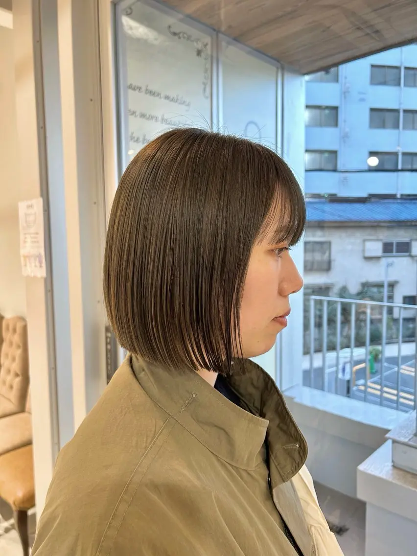 ショート カラー カット ヘアカラー トリートメント 鈴木弥月/大人ボブ× 透明感カラーのヘアスタイル