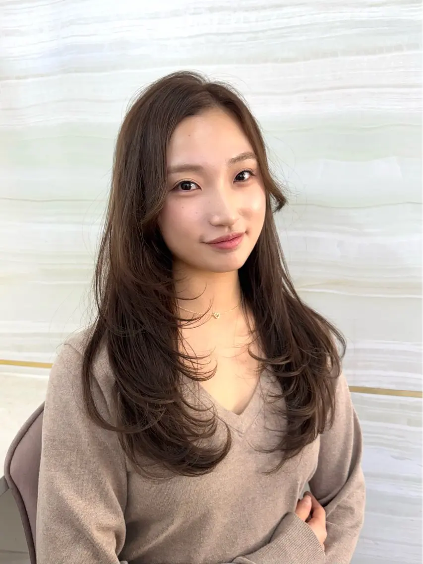 ロング カラー カット ヘアカラー トリートメント 🩶鈴木茉奈🩶艶髪 /透明感/暖色カラーのヘアスタイル