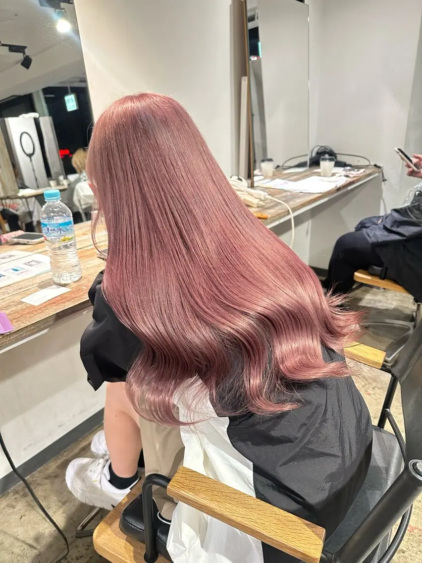 ロング カラー ヘアカラー トリートメント ヘアセット ✨艶ブリーチカラー ✨四ノ宮裕己のヘアスタイル
