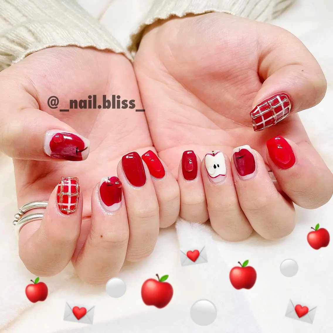 ネイル ハンドネイル NAIL BLISSのネイルデザイン