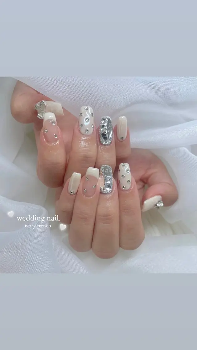 ネイル ハンドネイル Sii nail 🤍SAKIのネイルデザイン