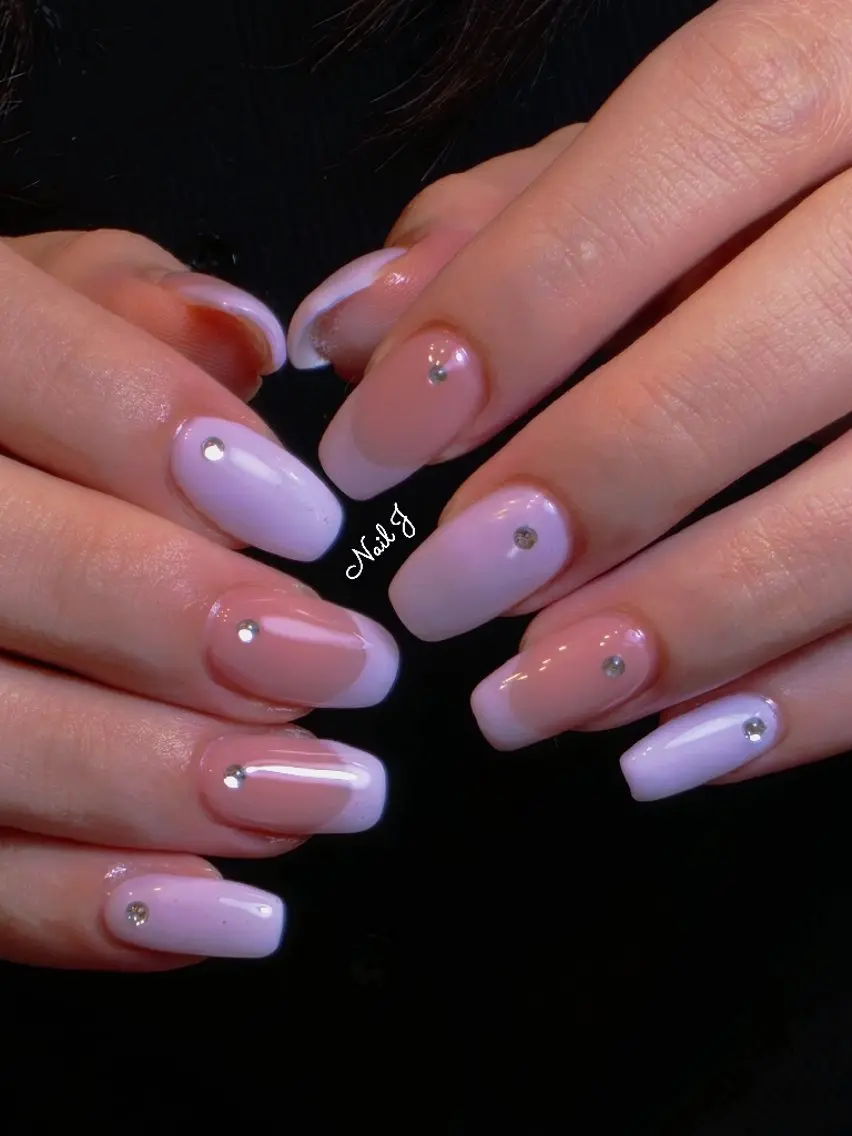 ネイル フレンチネイル 韓国ネイル ハンドネイル Nail Jのネイルデザイン