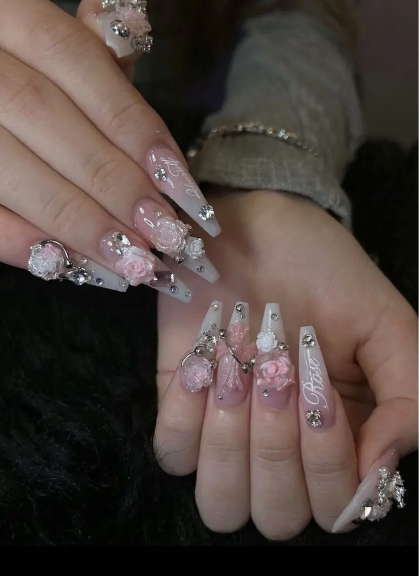 ネイル アートネイル ボルドー フレンチネイル ジェルネイル 氷ネイル・うるうるネイル ハンドネイル Julie NailSalonのネイルデザイン