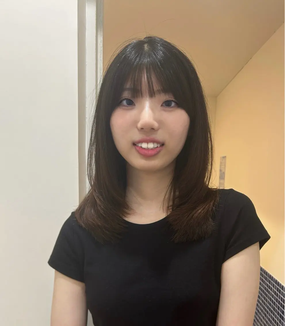 ミディアム レイヤーカット カット 太田 絵麻のヘアスタイル
