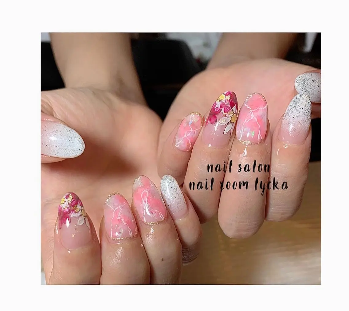 ネイル ジェルネイル ニュアンスネイル パラジェル 春ネイル 夏ネイル ﾈｲﾙﾙｰﾑﾘｯｶ 𝐦𝐚𝐲𝐮のネイルデザイン