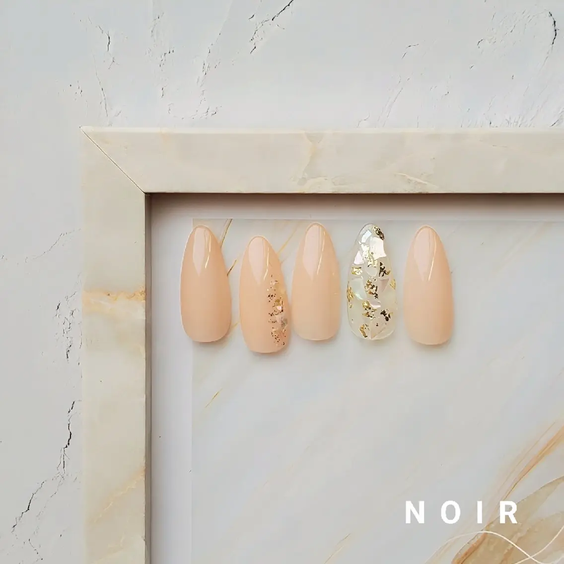 ネイル NOIR 長谷川のネイルデザイン