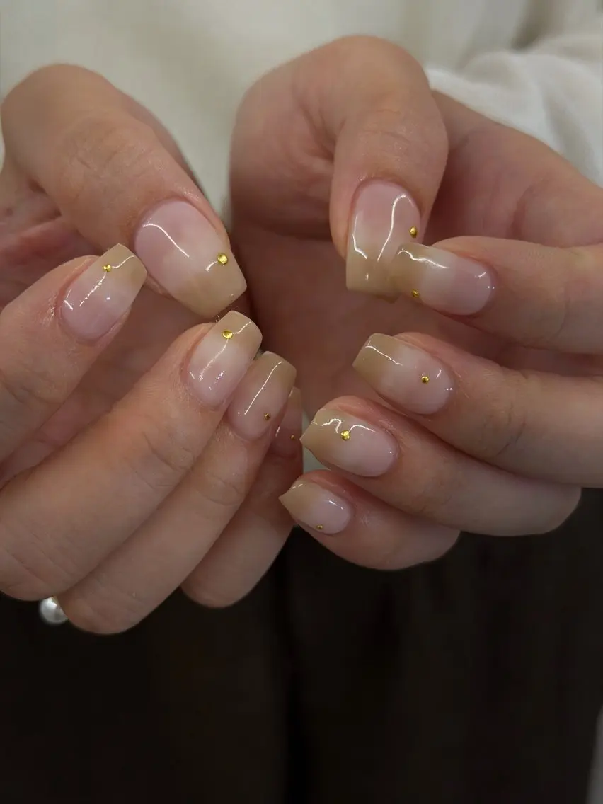 ネイル ジェルネイル グラデーション レース マグネットネイル ニュアンスネイル ハンドネイル ハンドケア Bana_ Nailのネイルデザイン