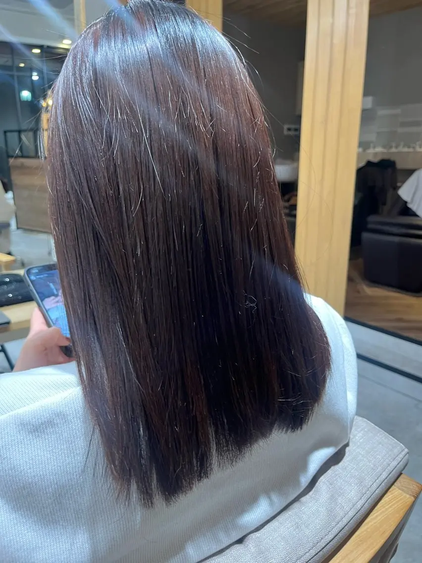 セミロング 🎀 kuschel ホリグチのヘアスタイル