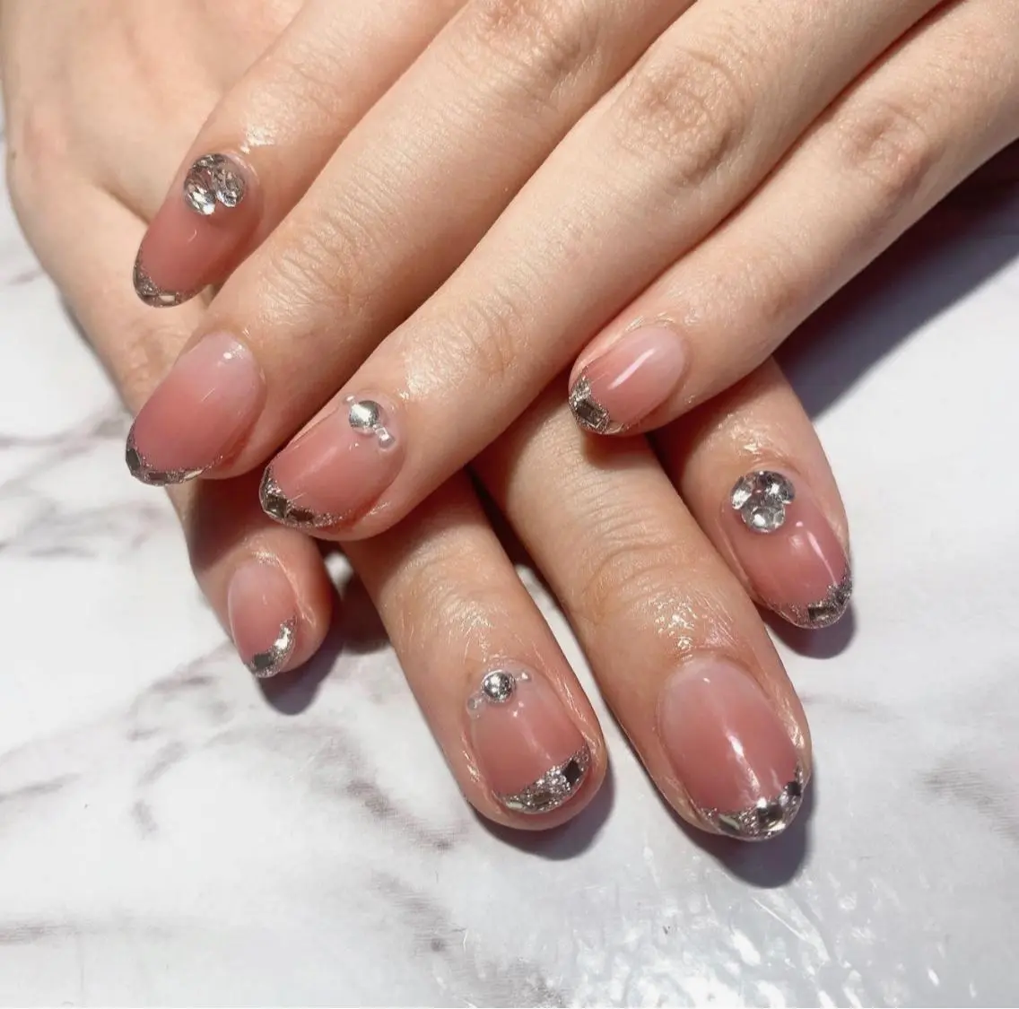 ネイル フレンチネイル ガラスフレンチ Ally's Nailのネイルデザイン