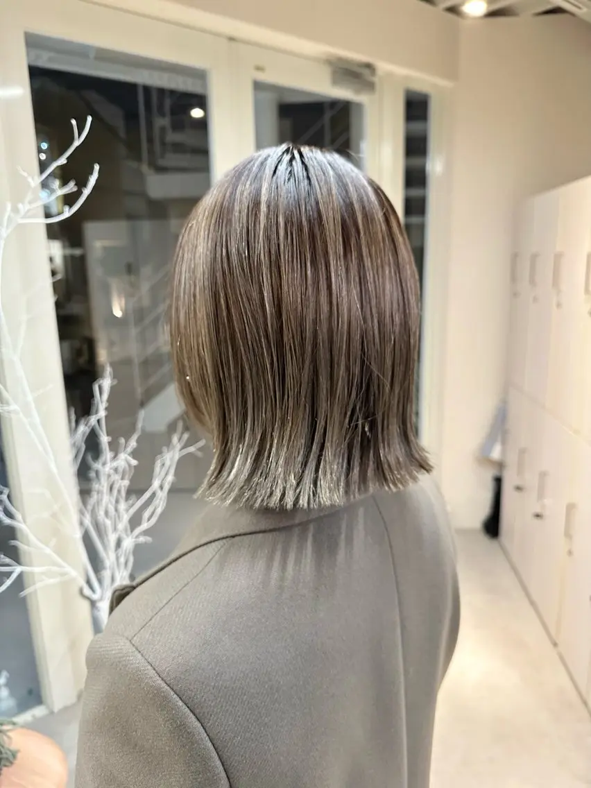 ショート カラー ハイトーン×似合わせ 🌱中川慎之介のヘアスタイル