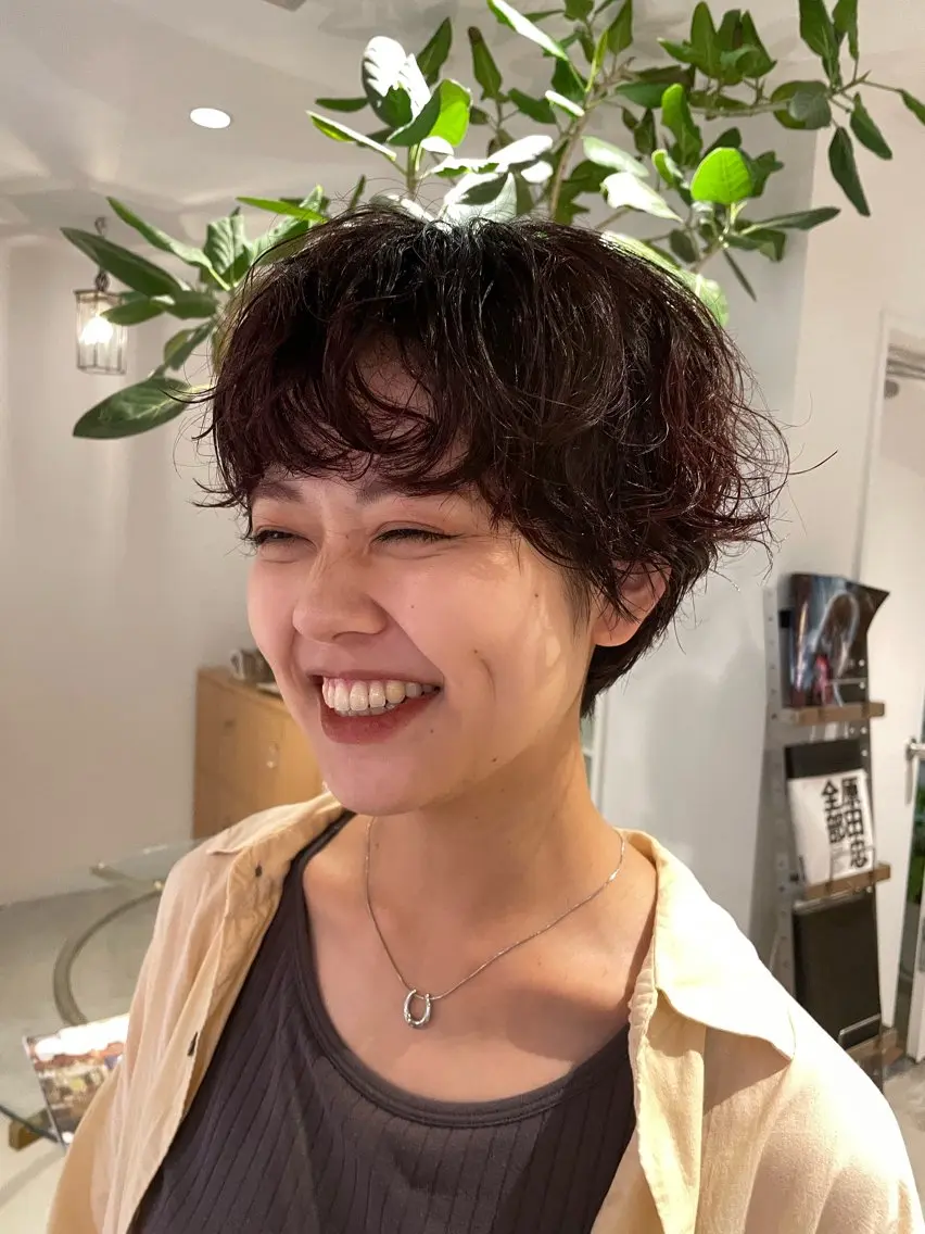 ショート パーマ 透け感color/ SUのヘアスタイル