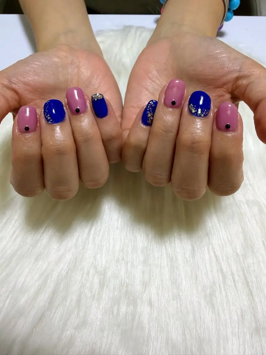 ショート パープルカラー MiiiNail ﾐｰﾈｲﾙのネイルデザイン