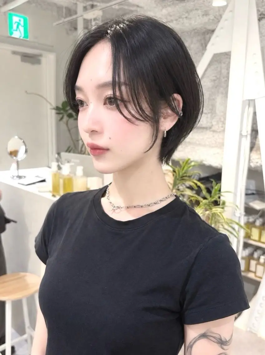 ショート カット ヘアカラー トリートメント 骨格診断で絶対可愛い ✨丸みショート✨凌弥のヘアスタイル