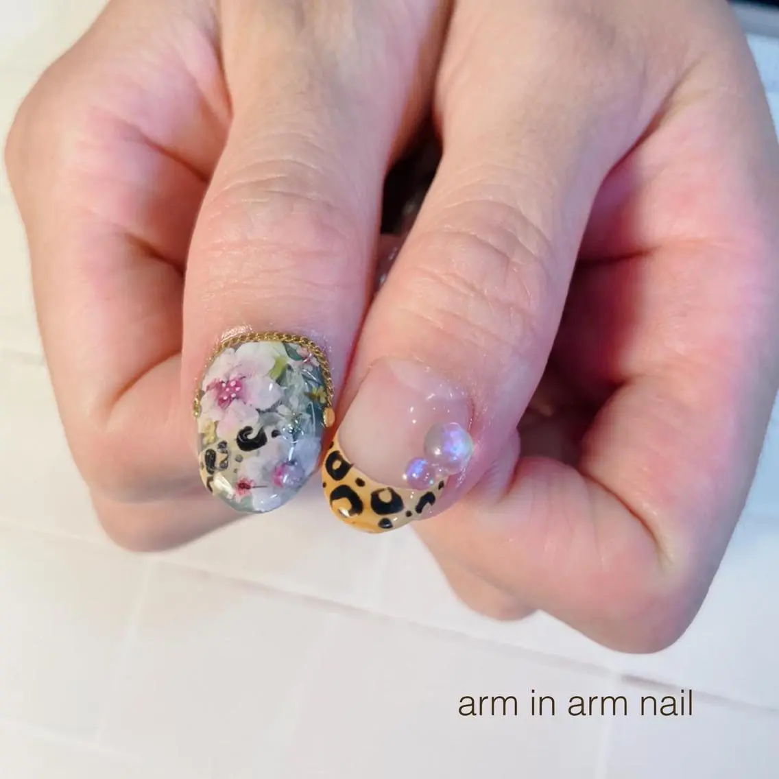 ネイル arm in arm ︎✿Yamamotoのマツエク・マツパデザイン