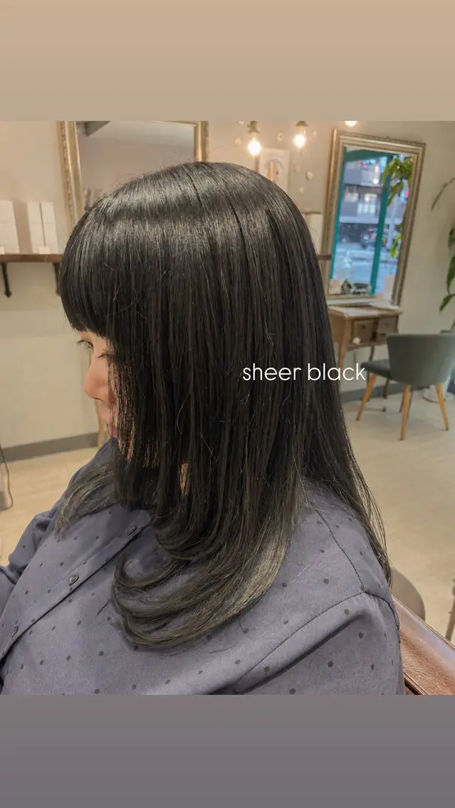 セミロング カラー カット ヘアカラー 暖色カラー｜艶髪｜ 🥨AIKA🥨のヘアスタイル