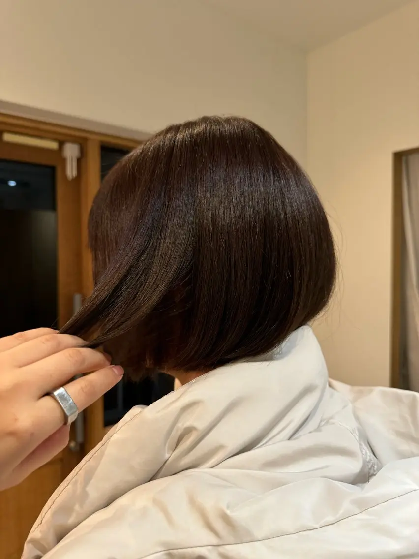 ミディアム カラー hina 🛋️ブリーチカラーのヘアスタイル