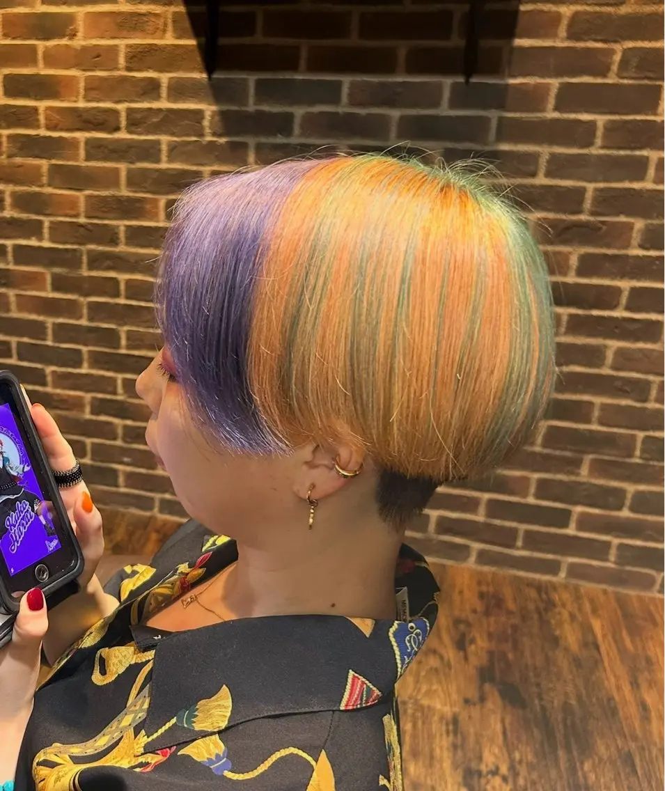 ショート カラー ヘアアレンジ 梅木李奈🕊️ レイヤー透明感カラーのヘアスタイル
