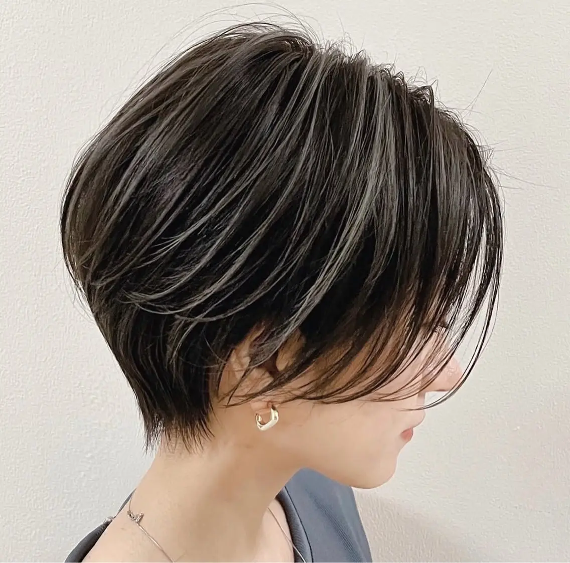 ショート 稲毛田 楓のヘアスタイル