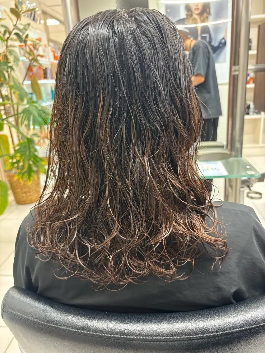 ロング TONI&GUY速寿 勇希のヘアスタイル