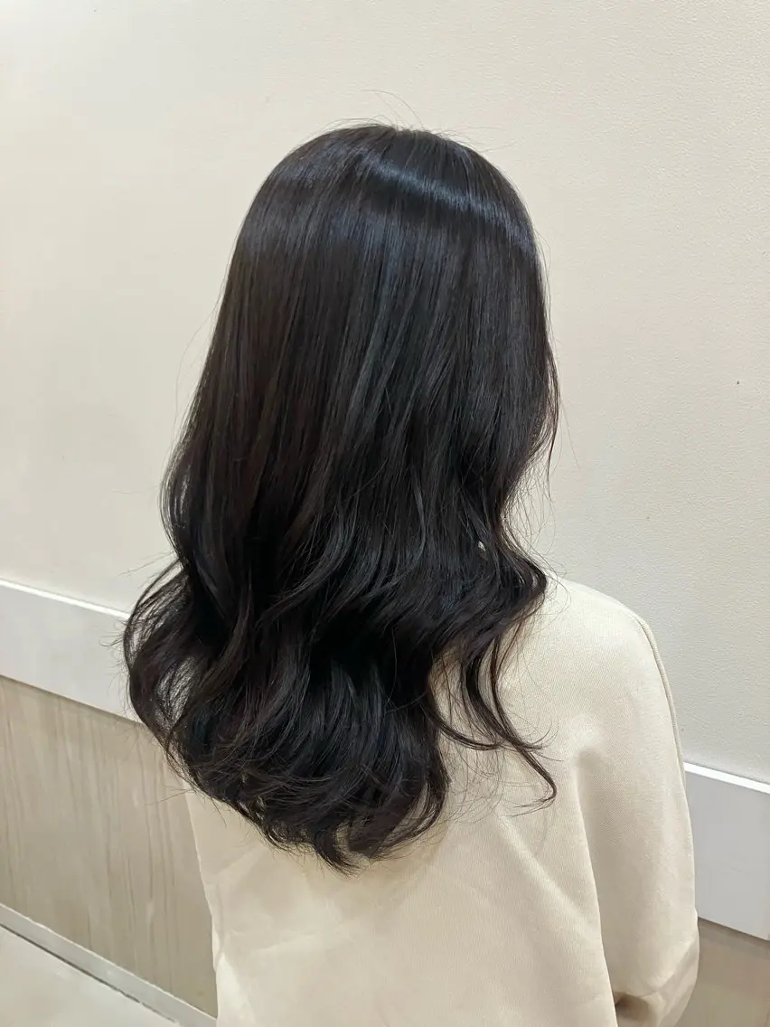 セミロング カット yukari 艶髪ヘアのヘアスタイル