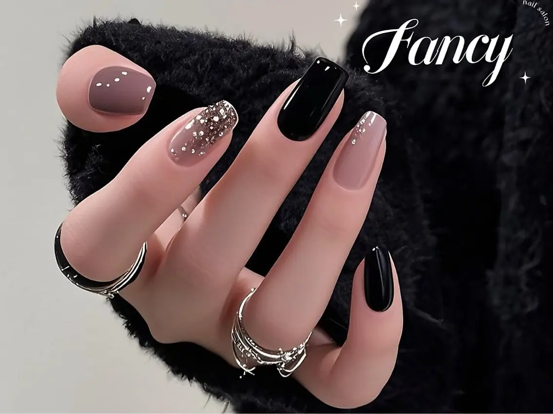 ネイル チークネイル フットネイル グラデーション 韓国ネイル ニュアンスネイル Fancyネイル サロン練馬店のネイルデザイン