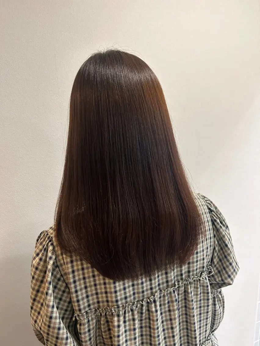 ミディアム レイヤーカット UNBIRTHDAY ゆづみのヘアスタイル