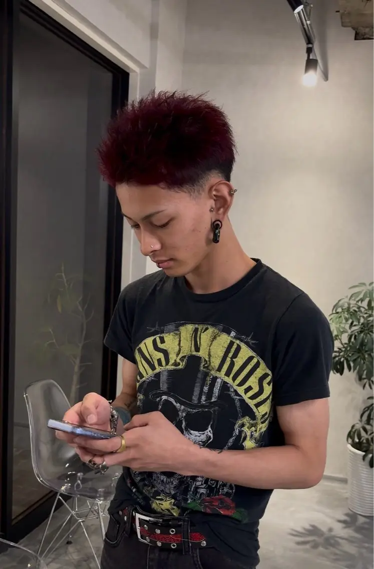 カラー 中川 穂乃果のヘアスタイル