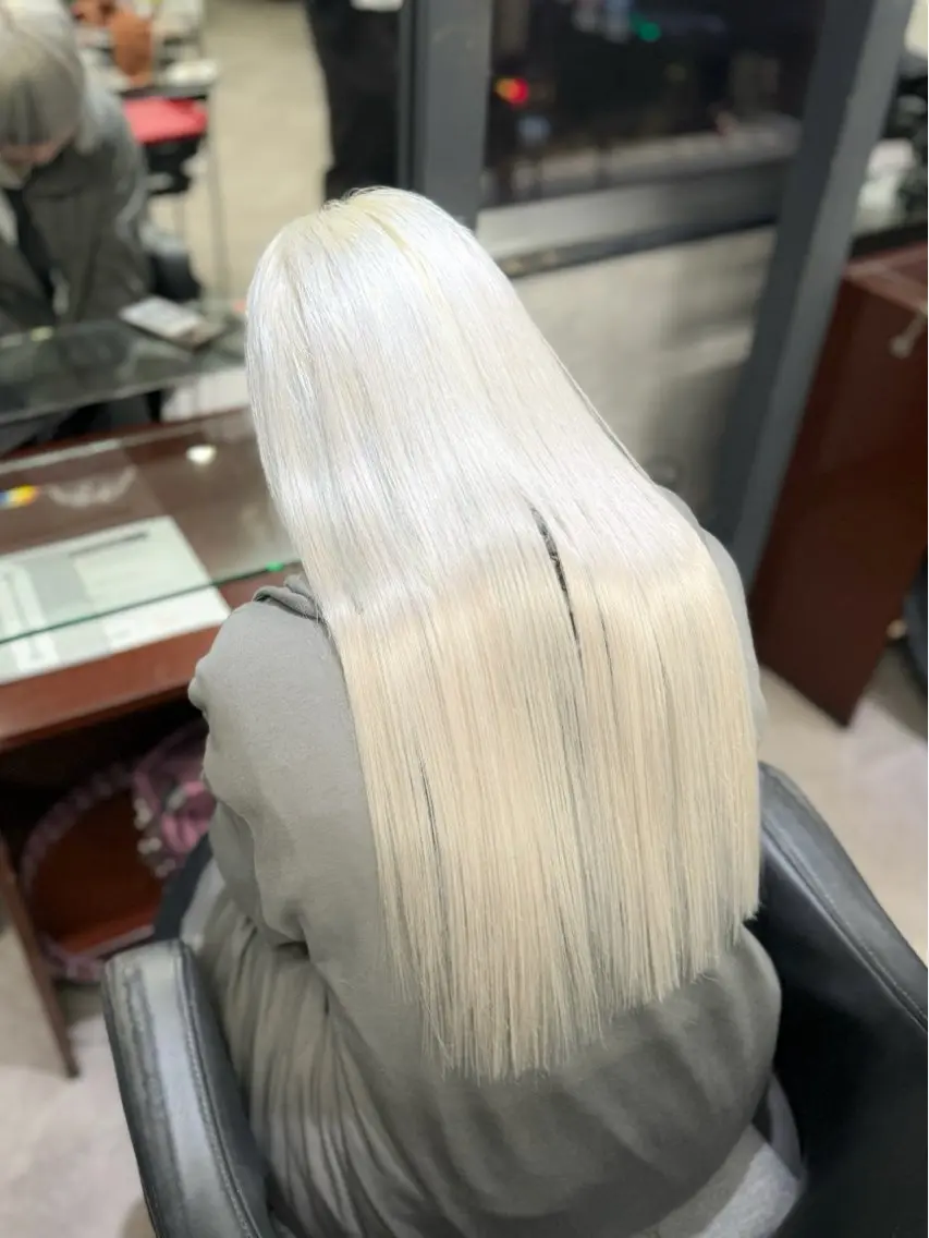 ロング カラー カット ヘアカラー トリートメント エクステ ハイトーンエクステ 🎩カズキ🎩のヘアスタイル