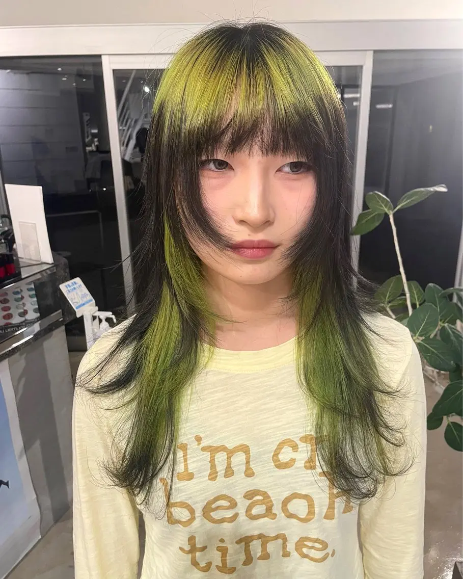 ミディアム カラー カット ヘアカラー tomo🍒パーマ ハイトーン似合わせのヘアスタイル