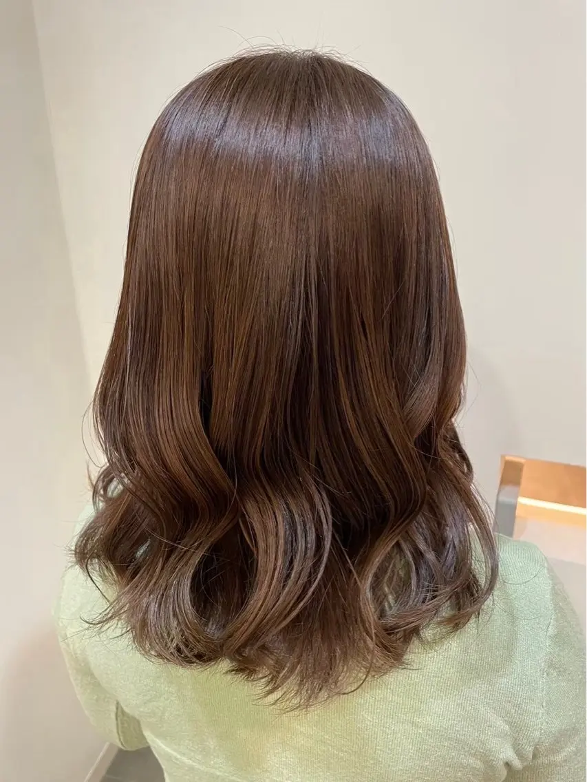 カラー 辻原 麻妃のヘアスタイル