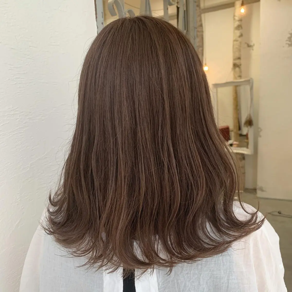 セミロング カラー fio マナミのヘアスタイル